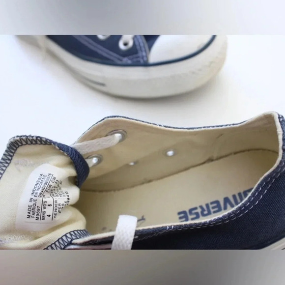 Converse shoes - Picture 6 of 12